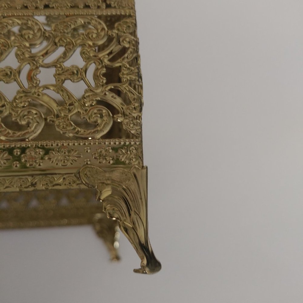 Vintage Brass Tone Filagree Tissue Box Holder | Hollywood Regency Footed Design - Picture 7 of 7